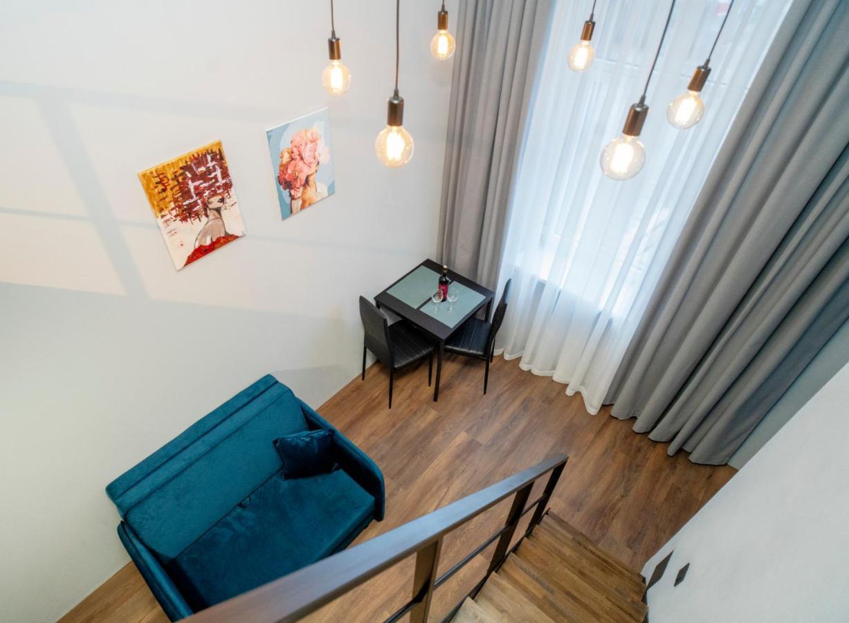 Teeny Tiny Lofts In Center Kaunas Esterno foto